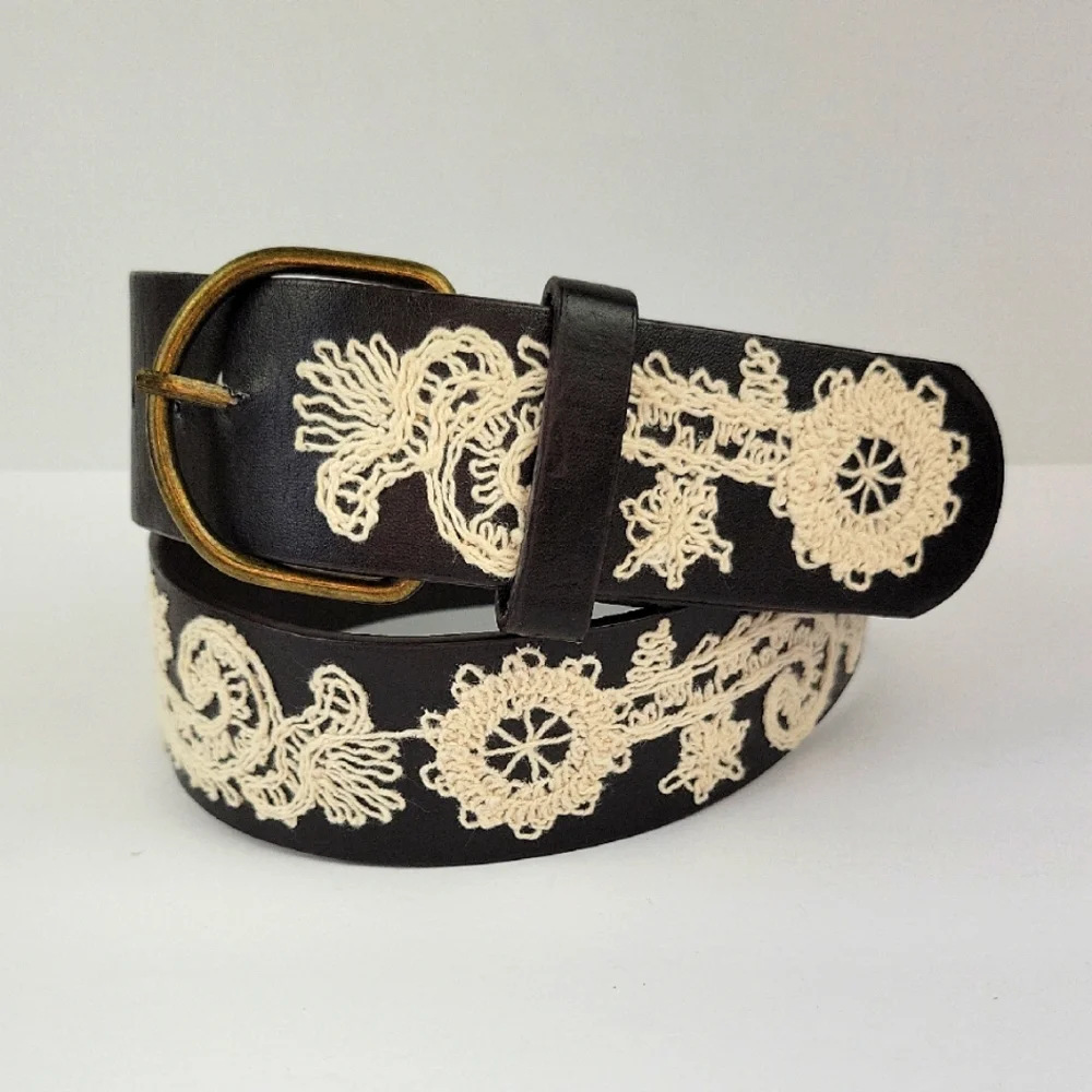 Boho Chic Crochet Embroidered Belt Black Size 32 - Picture 1 of 10